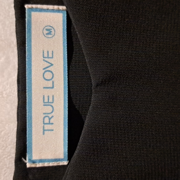 27. Cropped  True Love chiffon tank - Picture 2 of 6